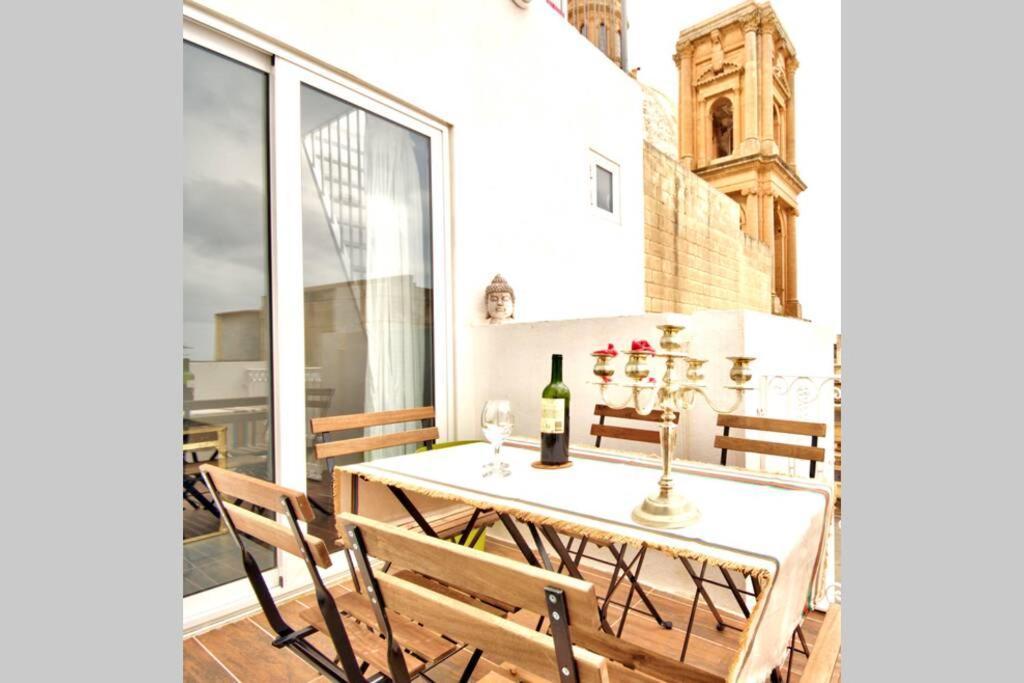 Valletta Art Penthouse With Seaview Exterior photo