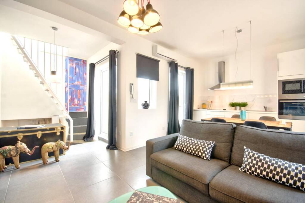 Valletta Art Penthouse With Seaview Exterior photo